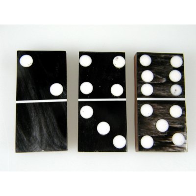 Spiele und Hornwürfel