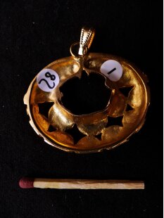 Replik 28 Anh&auml;nger kosmologische Figur Goldmuseum...