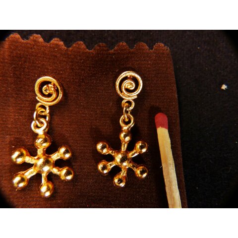 1 Paar Ohrstecker No.39 vergoldet astrologisches Motiv Goldmuseum Bogota 10-12 mm
