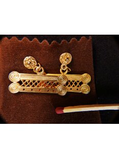 1 Paar Ohrstecker No.42 vergoldet astrologisches Motiv...