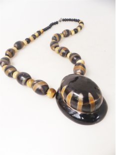 Hornkette Haja Ethno gebrannt