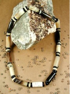 Hornkette Hanitra natur gemasert poliert 60 cm = Code H