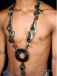 Knochenkette Kakacey schwarz - 50 % = Code G