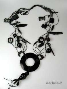 Knochenkette Kakacey schwarz - 50 % = Code G