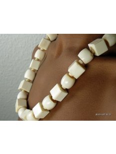 Knochenkette Kakerim = Code G