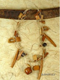 Knochenkette Kakacey - 80 % = Code D