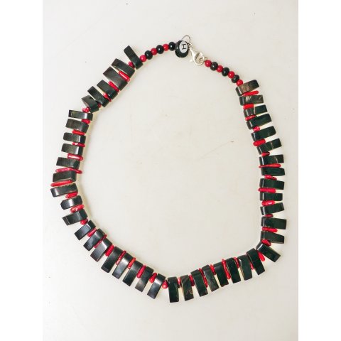 Horn/Korallenkette Ramiro 47 cm = Code H