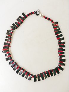 Horn/Korallenkette Ramiro 47 cm = Code H