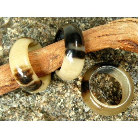 Hornring. M25 = Code B