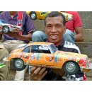 Porsche 911 Targa aus bunten Werbedosen M 1:10  L 50 cm