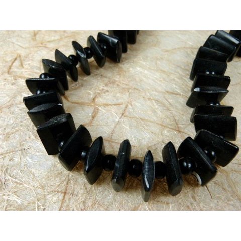 Hornkette Hantasaku schwarz poliert 60 cm = Code E