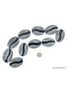 Hornscheibe Form Blatt grau matt und teilpoliert 55 x 40 mm