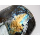 LA02 Labradorit Madagaskar  polychrom Freeform poliert 790 g