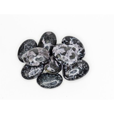 1 kg Handst&uuml;cken Handschmeichler Trommelstein Madagaskar Allalin Gabbro schwarz poliert