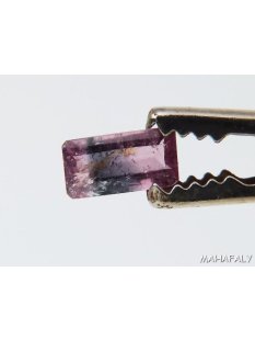 T088 Rubellit Madagaskar Turmalin facettiert. 1,0 Carat.