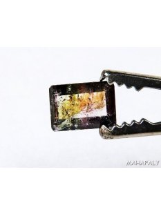 T095 polychromer Madagaskar Turmalin facettiert.2,05 Carat.