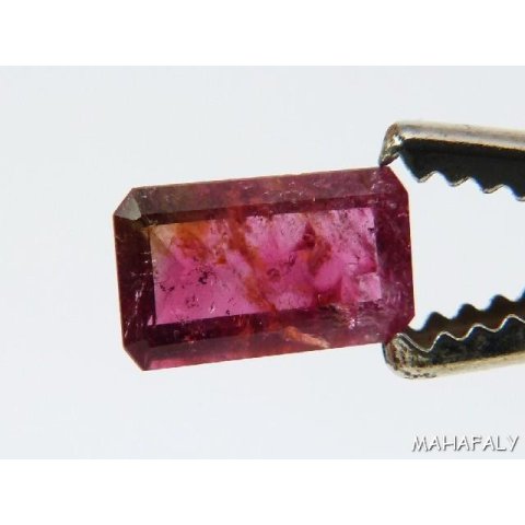 T162 Rubellit Madagaskar Turmalin facettiert. 2,80 Carat.
