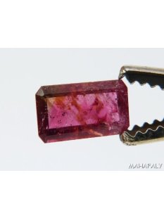T162 Rubellit Madagaskar Turmalin facettiert. 2,80 Carat.