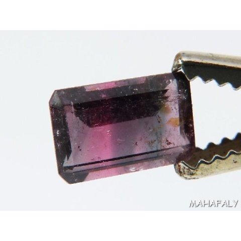 T170 Rubellit Madagaskar Turmalin facettiert. 4,75 Carat.