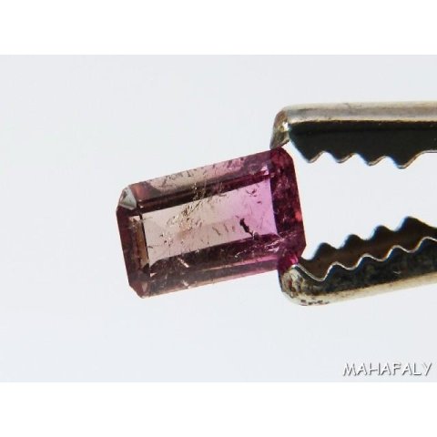 T190 Rubellit Madagaskar Turmalin facettiert. 1,15 Carat.