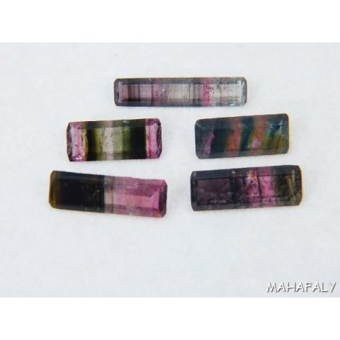 polychrome Madagaskar Turmaline facettiert im LOT. 8,90 Carat. TL415