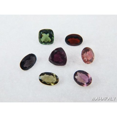 polychrome Madagaskar Turmaline facettiert im LOT. 14,50 Carat. TFL471