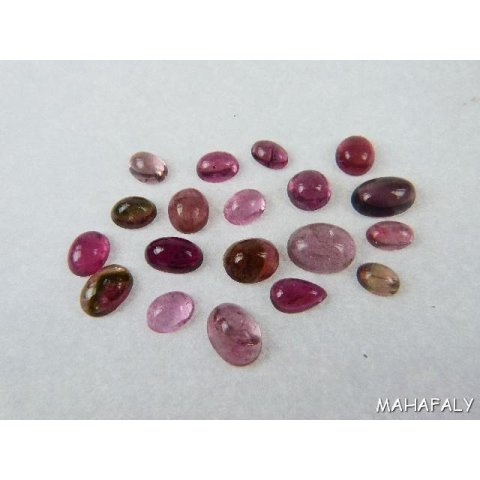 Madagaskar Rubellit Cabochon 61 ct. TCL01 19