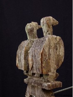 AL117 original AloAlo Grabstele der Sakalava oder Mahafaly antik 2 Totenv&ouml;gel 140 cm ca. 1920