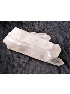 KS04 Kristall Formation Bergkristall 2105 g