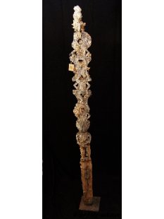 AL26 original AloAlo Grabstele der Mahafaly antik Pirogge mit Besatzung 200 cm ca. 1900