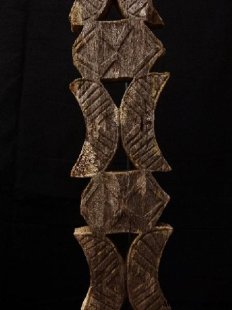 AL53 original AloAlo Grabstele der Mahafaly antik Beamter 175 cm ca. 1930