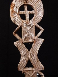 AL48 original AloAlo Grabstele der Mahafaly antik 3 M&auml;nner 200 cm ca. 1930