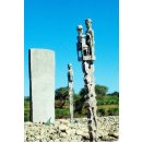 AL48 original AloAlo Grabstele der Mahafaly antik 3 M&auml;nner 200 cm ca. 1930