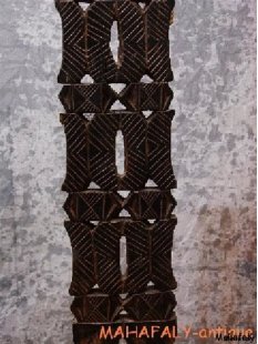 AL81 Sockel AloAlo Grabstele Begr&auml;bniszeremonie 1965 = 225 cm