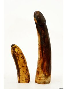 Horn Phallusskulptur und Dildo 21 bis 24 cm = Code E...