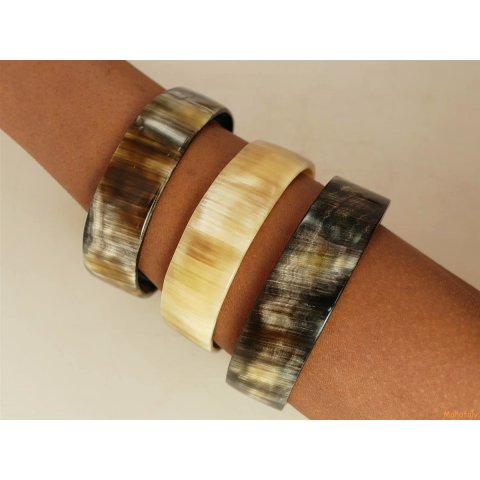 Horn Armreifen. geschlossen 20 mm = Code B Mix alle Gr&ouml;&szlig;en (bei Abnahme mehrerer Reifen)