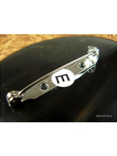 Horn Broschen. 8 cm = Code E dunkel rund