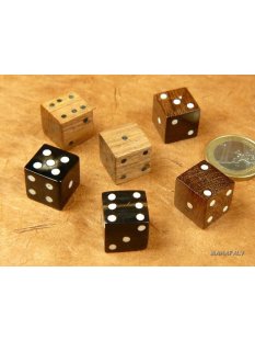 W&uuml;rfel 15 mm  Code Z schwarzes Horn mit Knochenpunkten