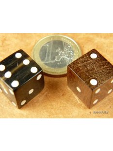 W&uuml;rfel 15 mm  Code Z schwarzes Horn mit Knochenpunkten