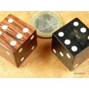 W&uuml;rfel 20 mm  braunes Holz mit Knochenpunkten