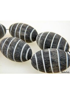 Hornperle Form Olive lang geschliffen grau/wei&szlig; L...