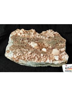 GS16 Granatstufe Madagaskar 3750 g