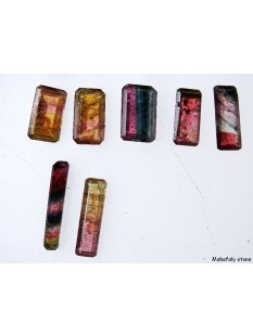 polychrome Madagaskar Turmaline facettiert Baguette im LOT. 57,5 Carat. TL447