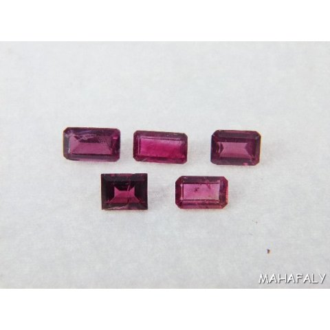 polychrome Madagaskar Turmaline facettiert im LOT 5 St. 5,70 Carat. TL464