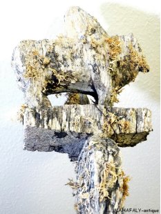 MF181 original AloAlo Grabstele der Mahafaly antik Hirte mit Zebu 250 cm ca. 1920