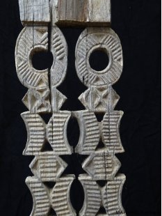 AL186 original AloAlo Grabstele der Mahafaly...