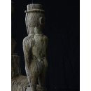 AL186 original AloAlo Grabstele der Mahafaly Gerichtsverhandlung oder Verh&ouml;r 155 cm ca. 1930