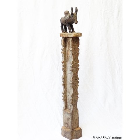 MF190 AloAlo Pfosten 1977 = 110 cm