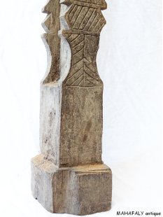 MF190 AloAlo Pfosten 1977 = 110 cm