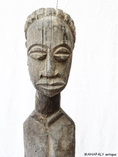 MF192 Langfigur Grabpfosten der Sakalava Zwitterwesen...